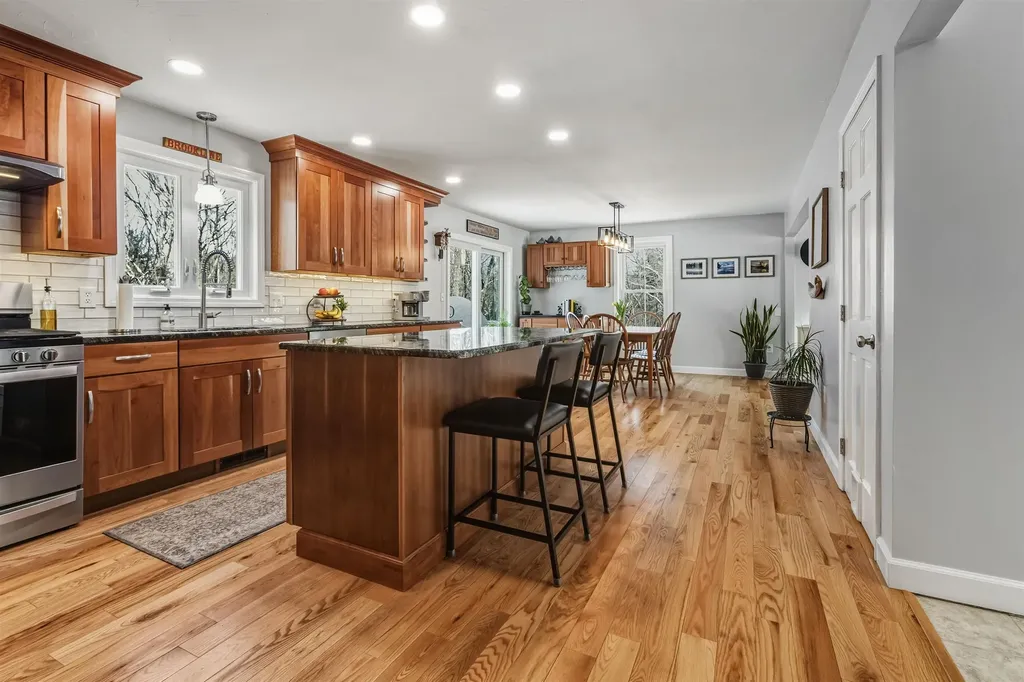 9 Mosher Drive Brookline NH 03033