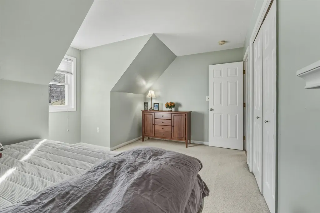 9 Mosher Drive Brookline NH 03033