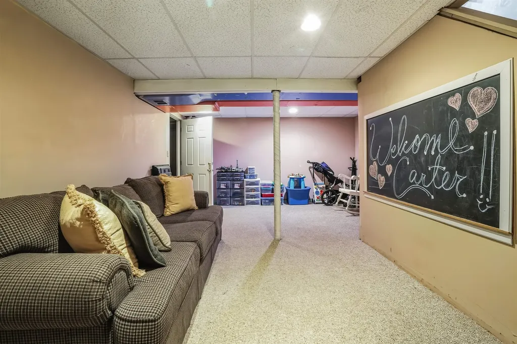 9 Mosher Drive Brookline NH 03033