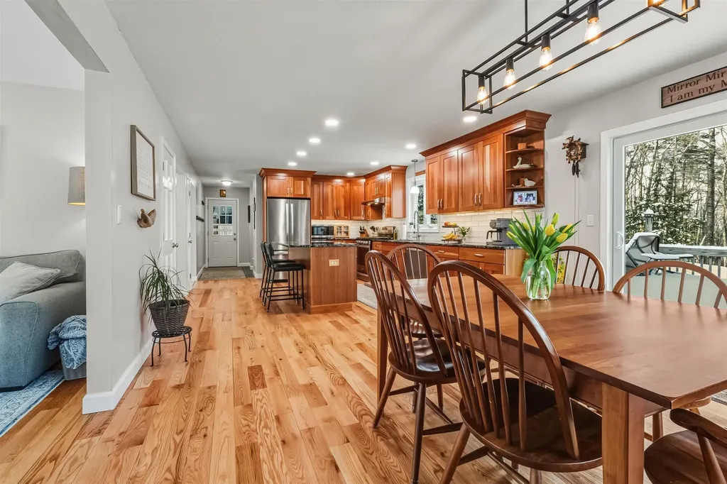 9 Mosher Drive Brookline NH 03033