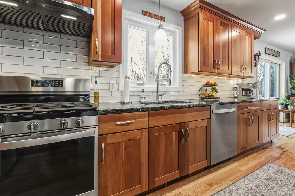 9 Mosher Drive Brookline NH 03033