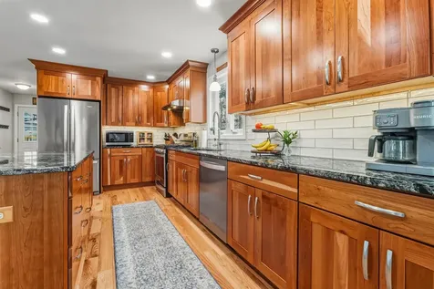 9 Mosher Drive Brookline NH 03033