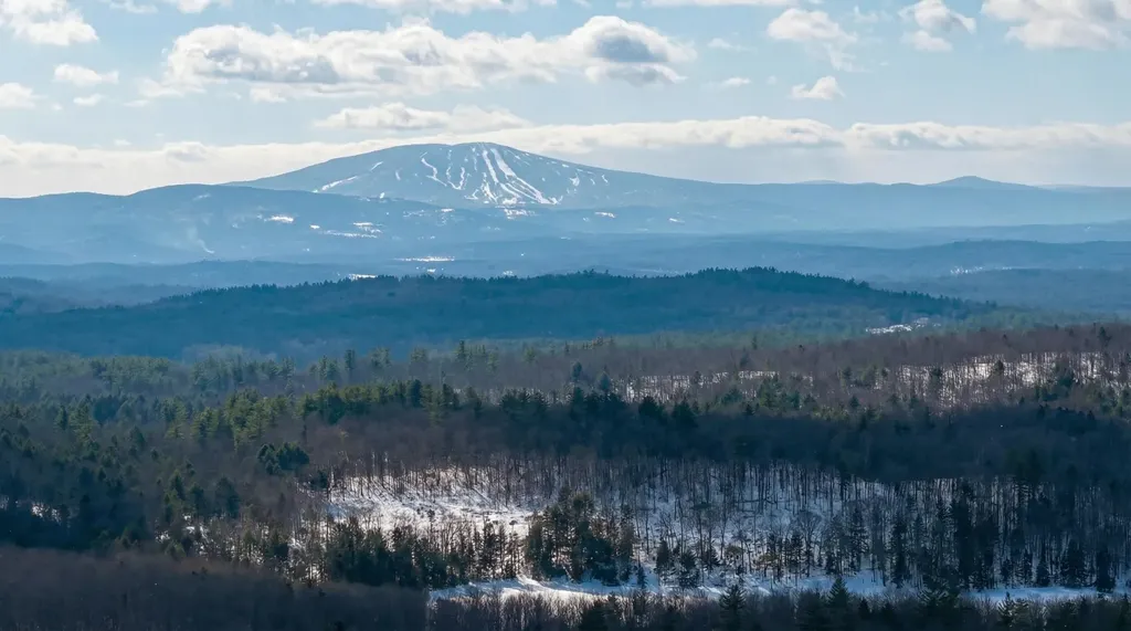 00 Marsh Cross Road Andover VT 05143