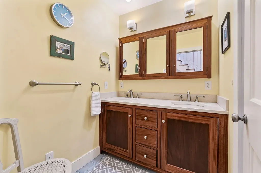 16 Olcott Road Norwich VT 05055