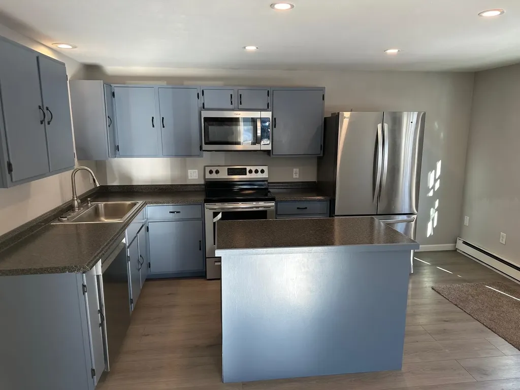 2 Laperle Avenue Exeter NH 03833