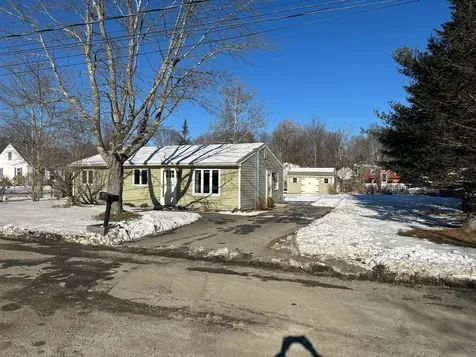 2 Laperle Avenue Exeter NH 03833