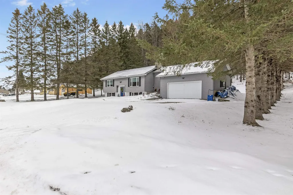 94 Corliss Lane Colebrook NH 03576