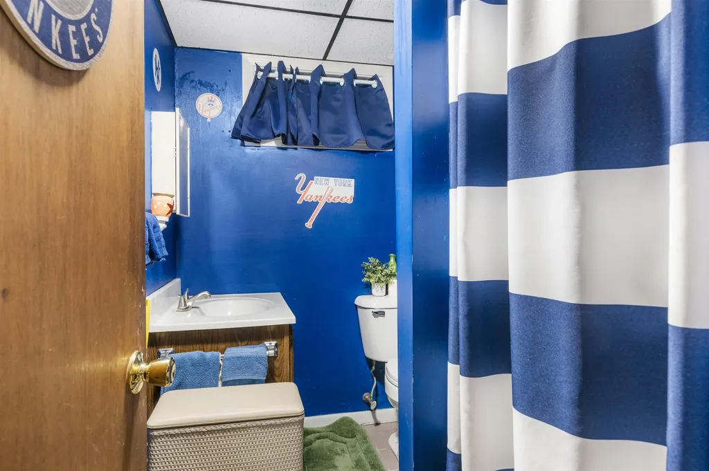 94 Corliss Lane Colebrook NH 03576