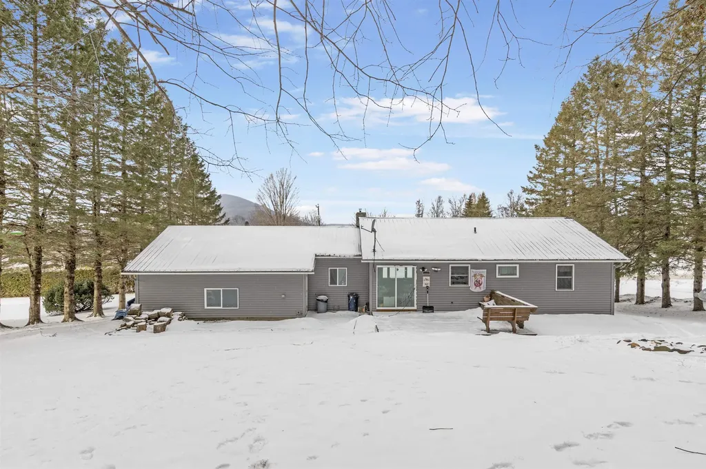 94 Corliss Lane Colebrook NH 03576
