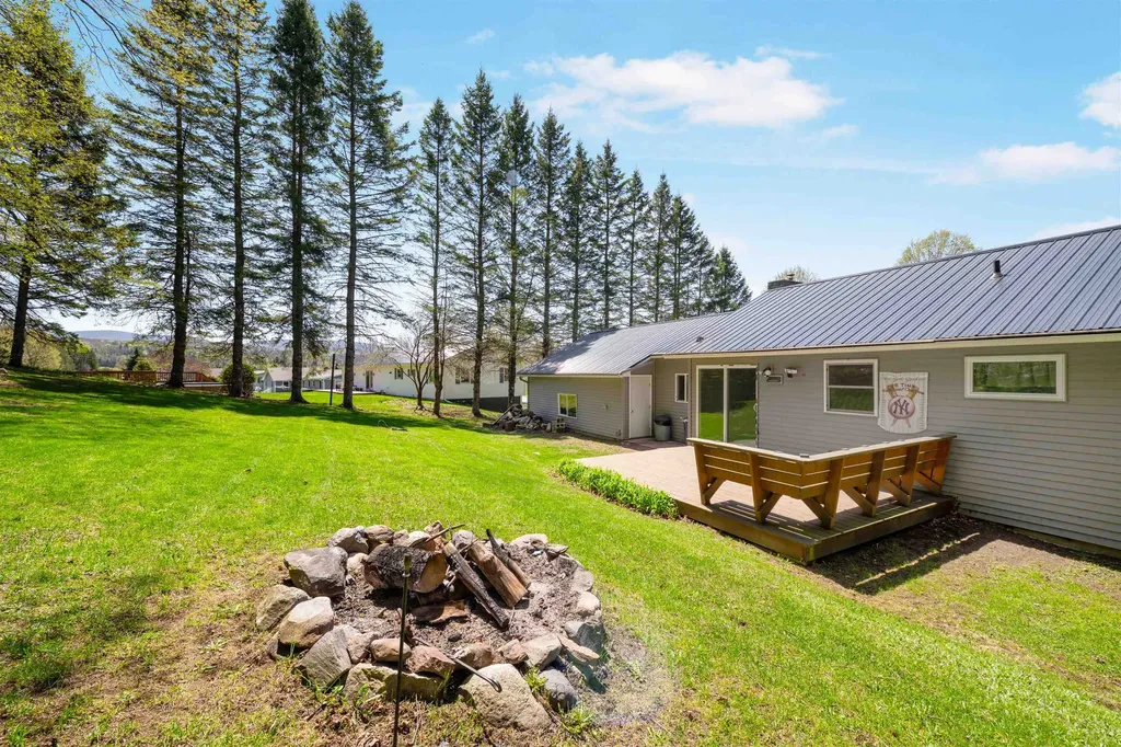 94 Corliss Lane Colebrook NH 03576