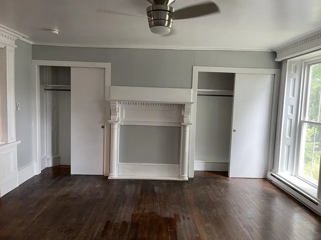 2 Elm Street Newmarket NH 03857