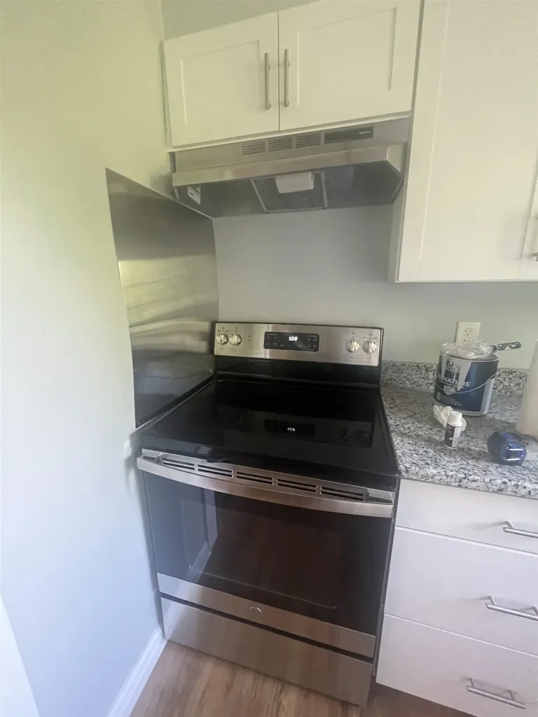 2 Elm Street Newmarket NH 03857