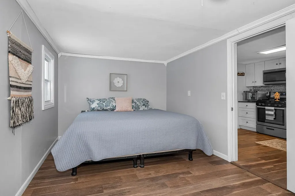 14 Cove Drive Derry NH 03038