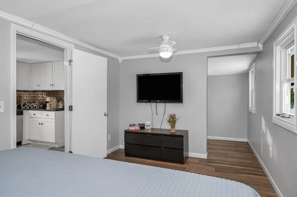 14 Cove Drive Derry NH 03038