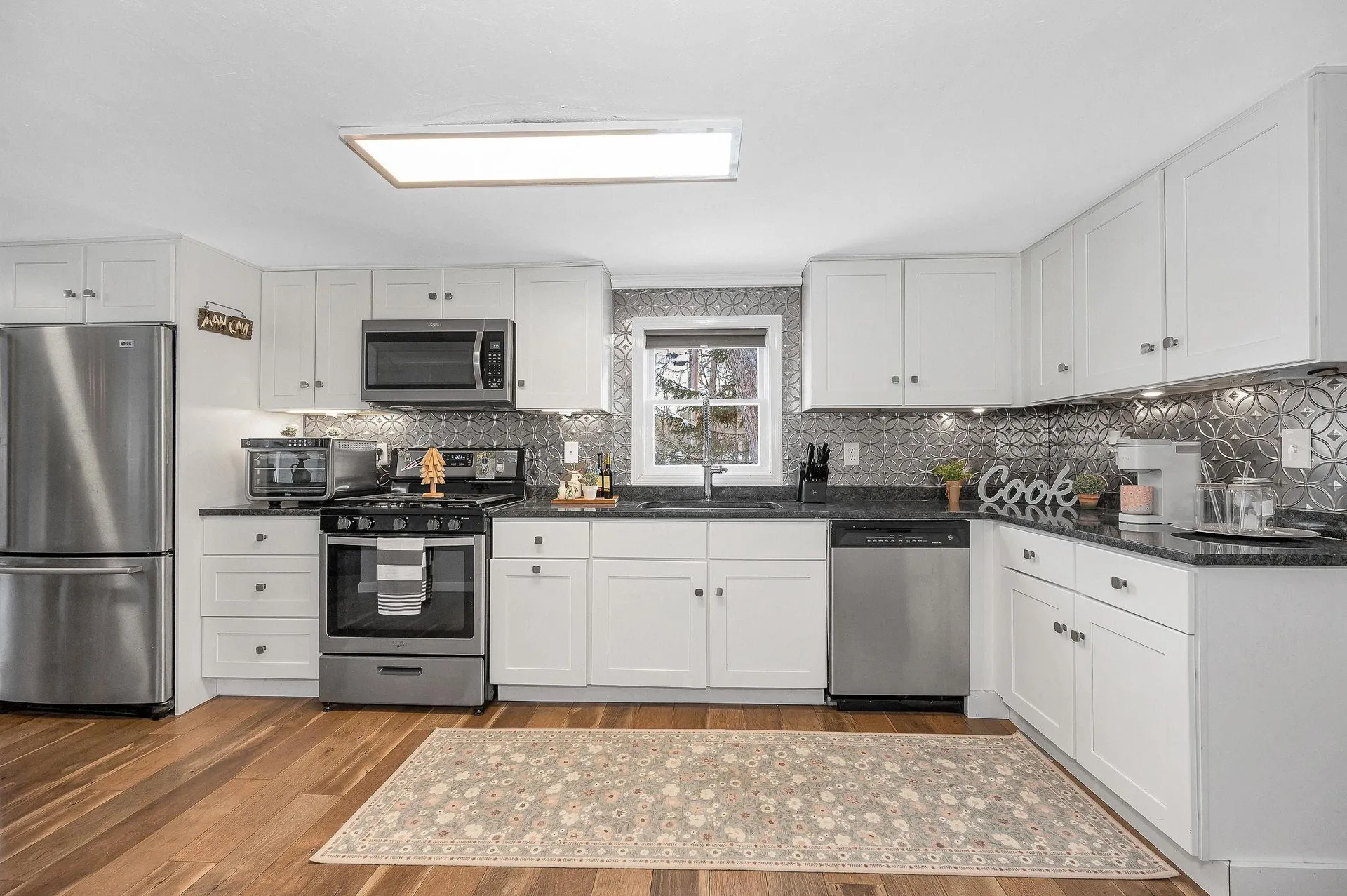 14 Cove Drive Derry NH 03038