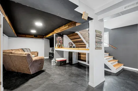 14 Cove Drive Derry NH 03038