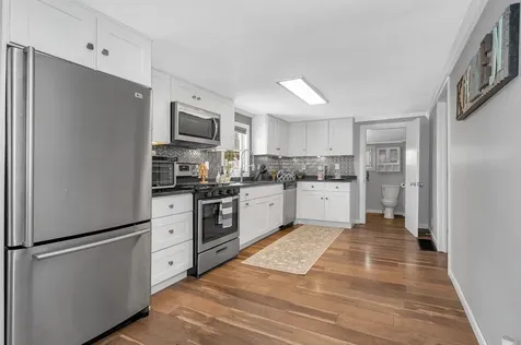 14 Cove Drive Derry NH 03038