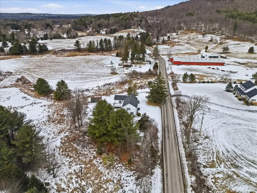 28 Manley Road Milton VT 05468
