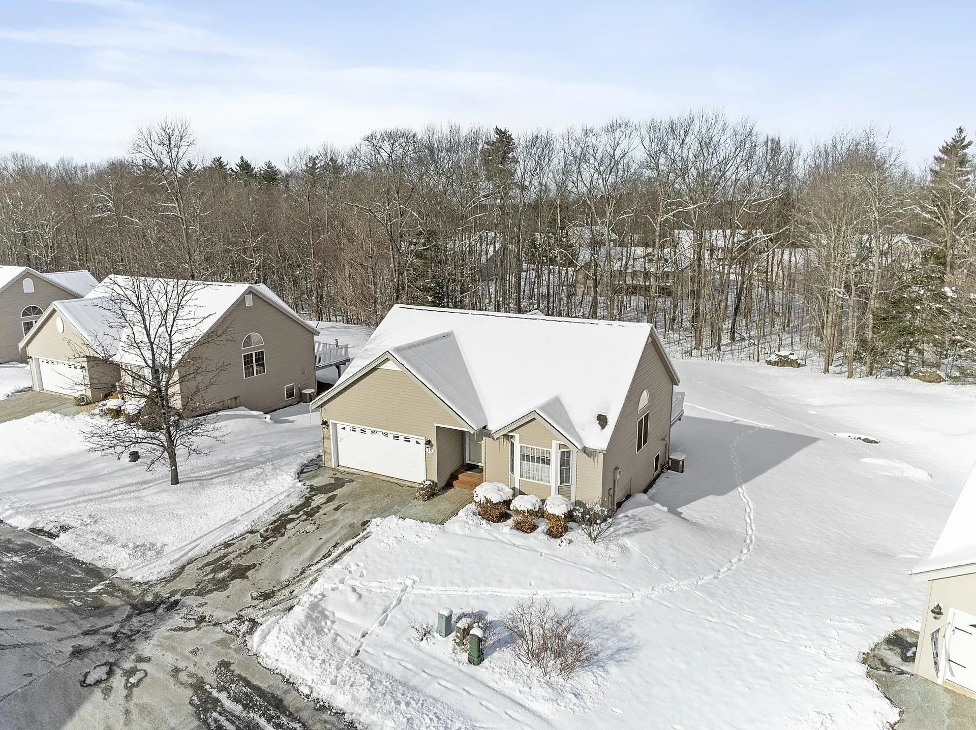 15 Country Lane East Kingston NH 03827