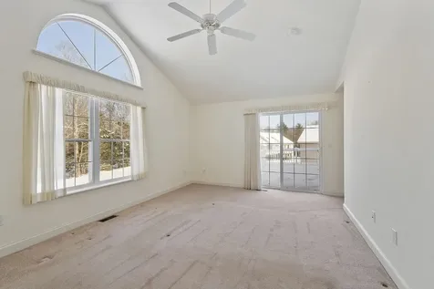 15 Country Lane East Kingston NH 03827