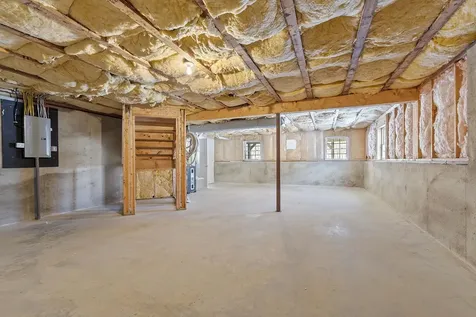 15 Country Lane East Kingston NH 03827