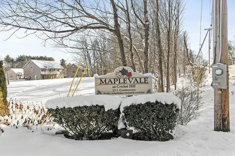 15 Country Lane East Kingston NH 03827