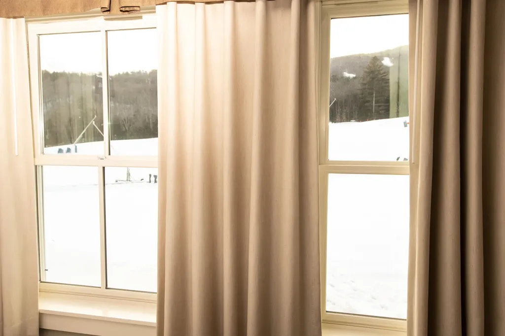 613/615 Qtr. I I I Adams House Ludlow VT 05149