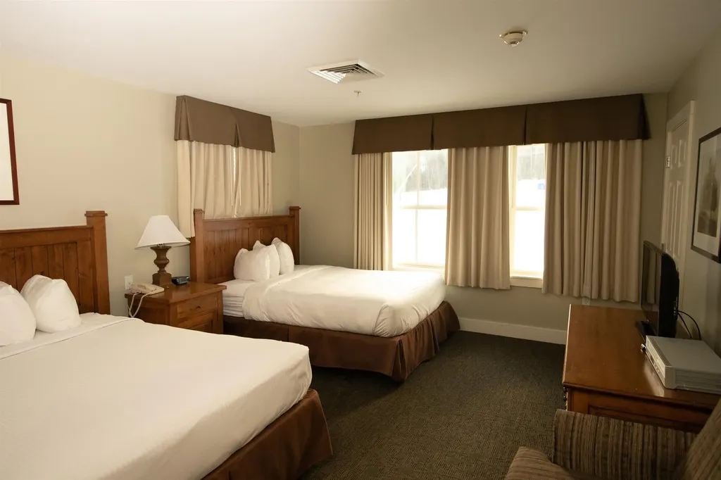 613/615 Qtr. I I I Adams House Ludlow VT 05149