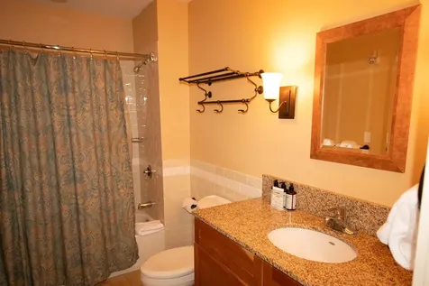 613/615 Qtr. I I I Adams House Ludlow VT 05149