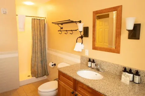 613/615 Qtr. I I I Adams House Ludlow VT 05149