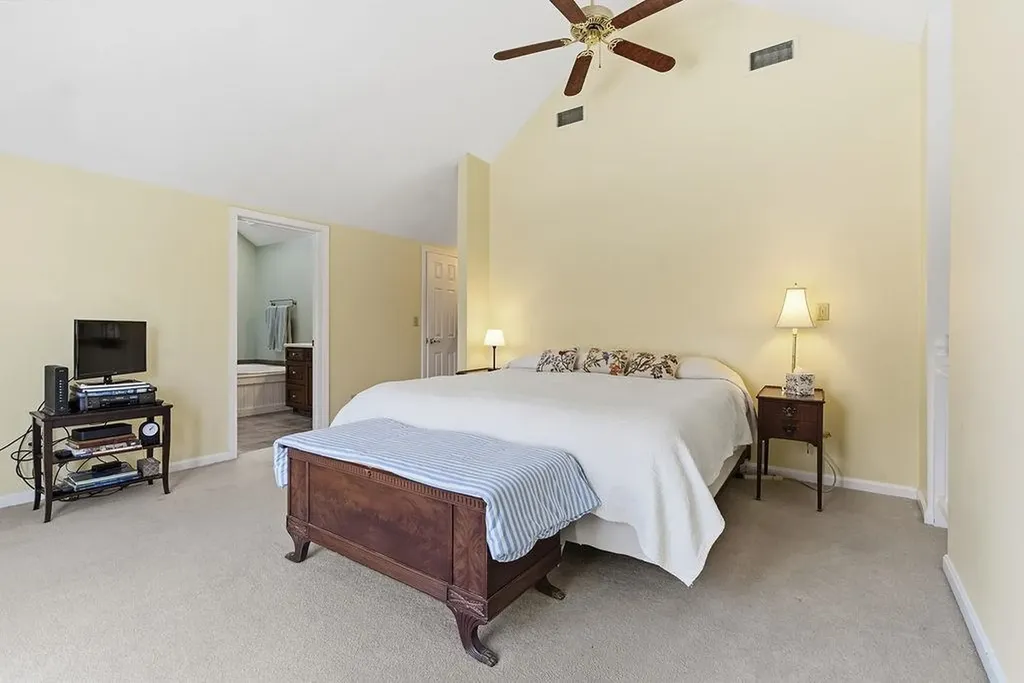 190 Chase Way Manchester NH 03104