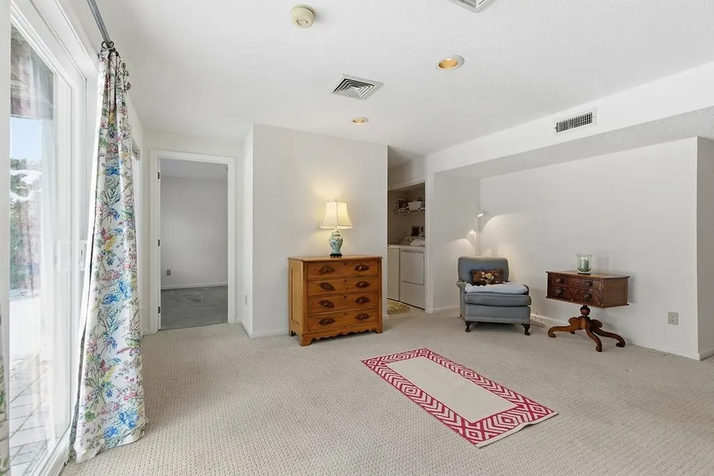 190 Chase Way Manchester NH 03104