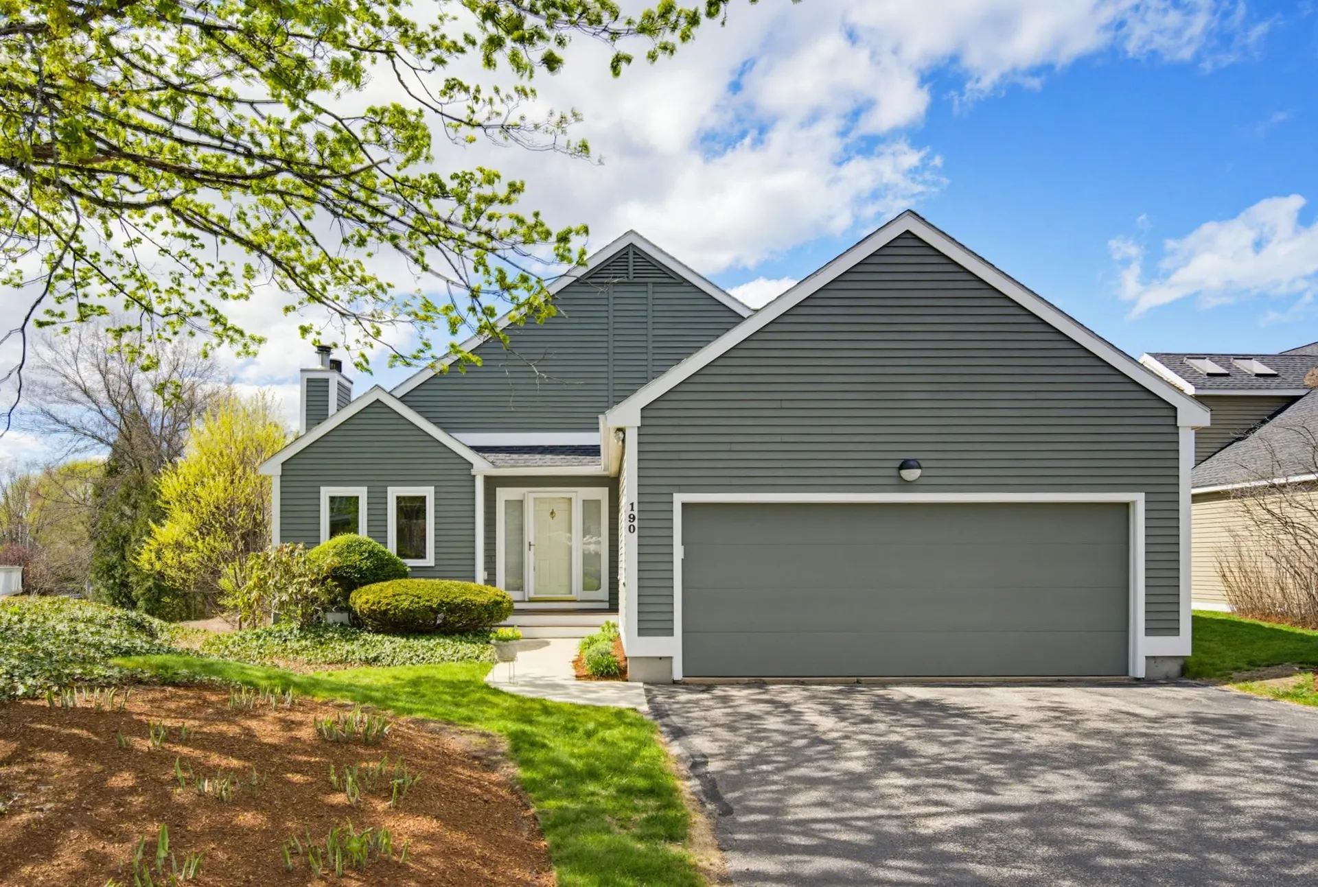 190 Chase Way Manchester NH 03104