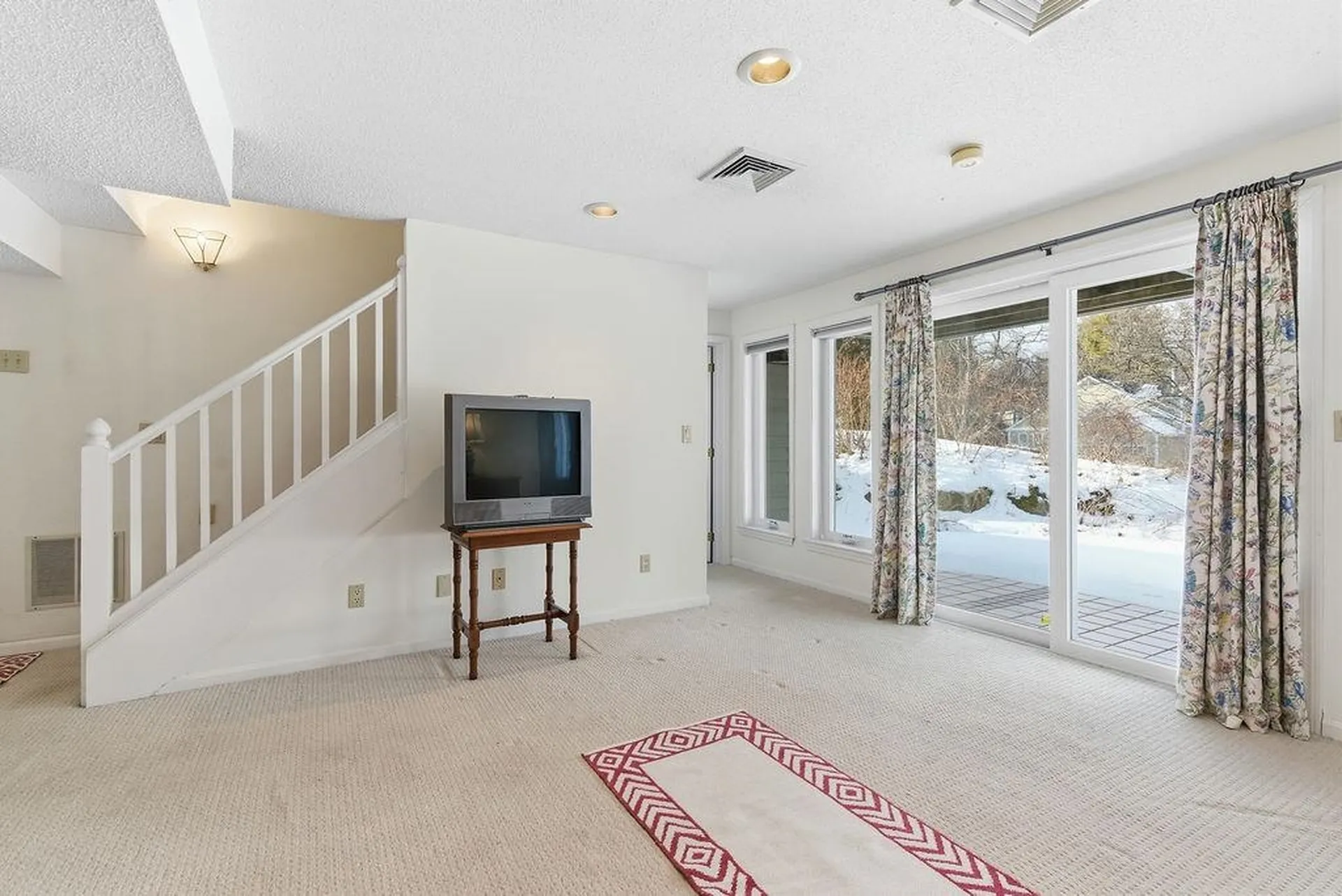 190 Chase Way Manchester NH 03104