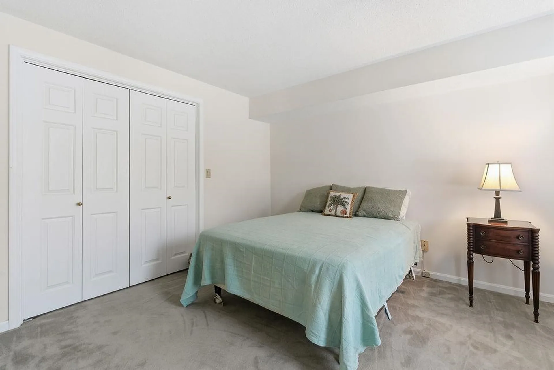 190 Chase Way Manchester NH 03104