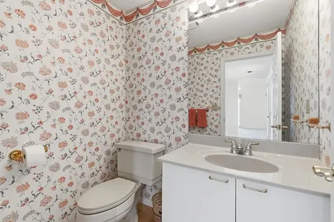 190 Chase Way Manchester NH 03104