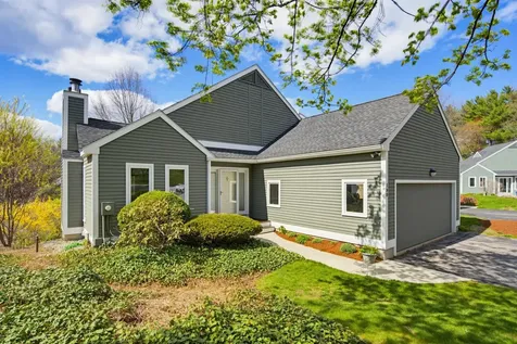 190 Chase Way Manchester NH 03104