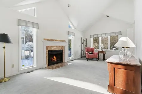 190 Chase Way Manchester NH 03104