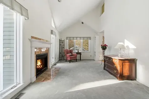 190 Chase Way Manchester NH 03104