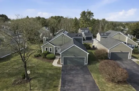 190 Chase Way Manchester NH 03104