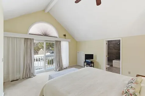 190 Chase Way Manchester NH 03104