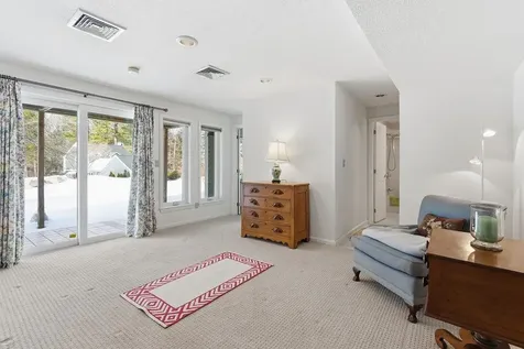 190 Chase Way Manchester NH 03104