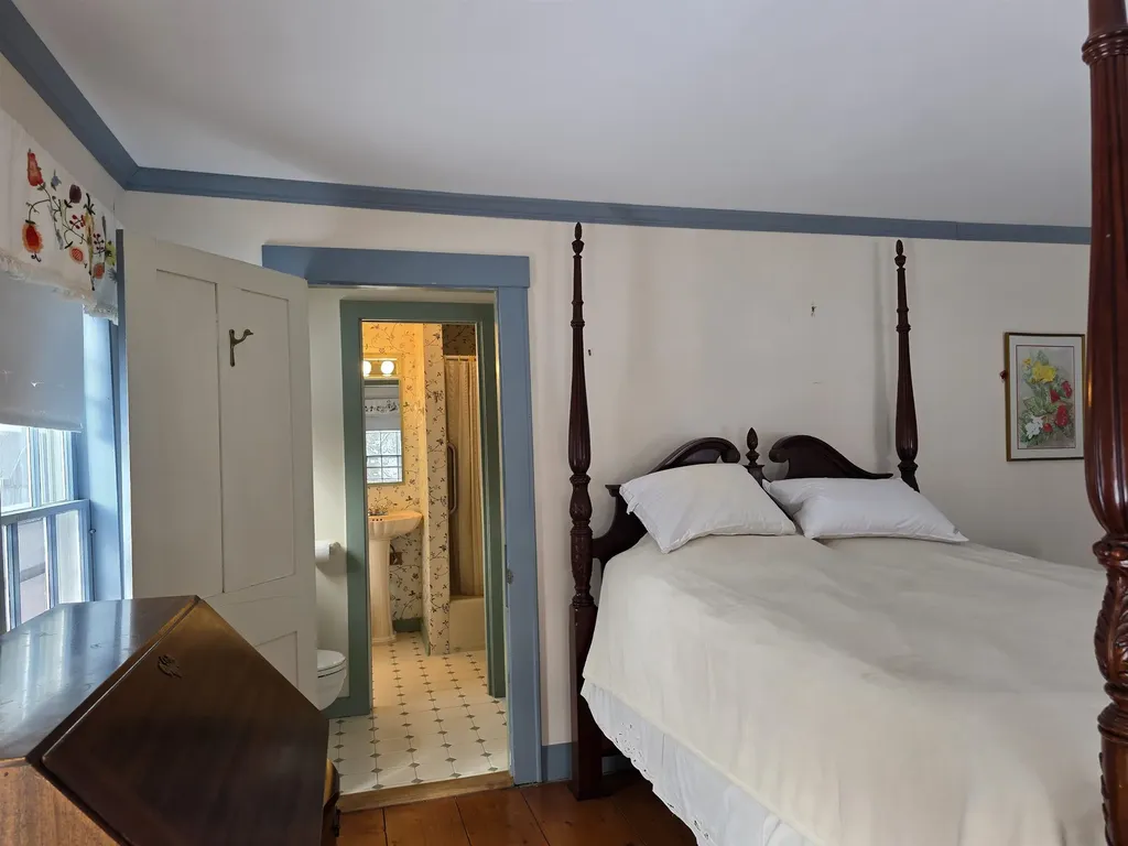 673 Vt Route 121 East Grafton VT 05146