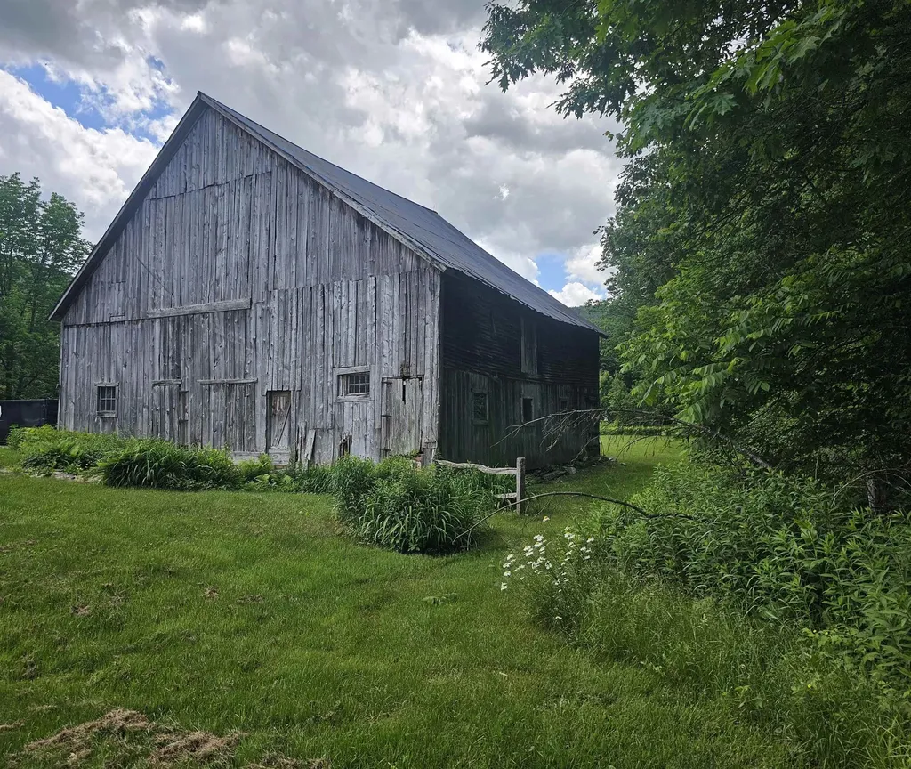 673 Vt Rte 121 East Grafton VT 05146