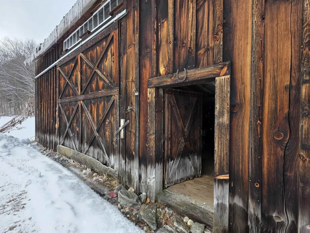 673 Vt Route 121 East Grafton VT 05146