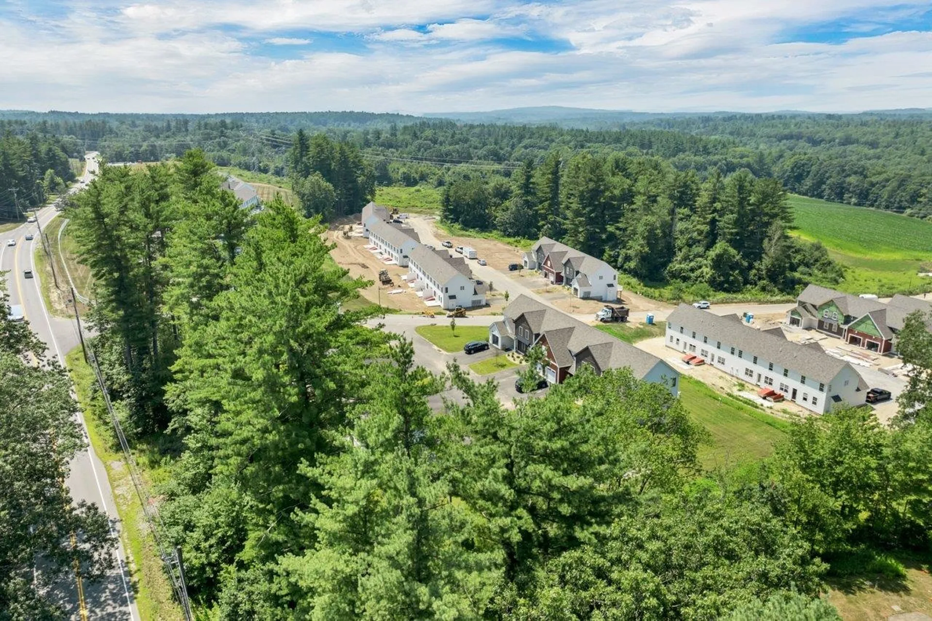 13-D Mustang Drive Litchfield NH 03052