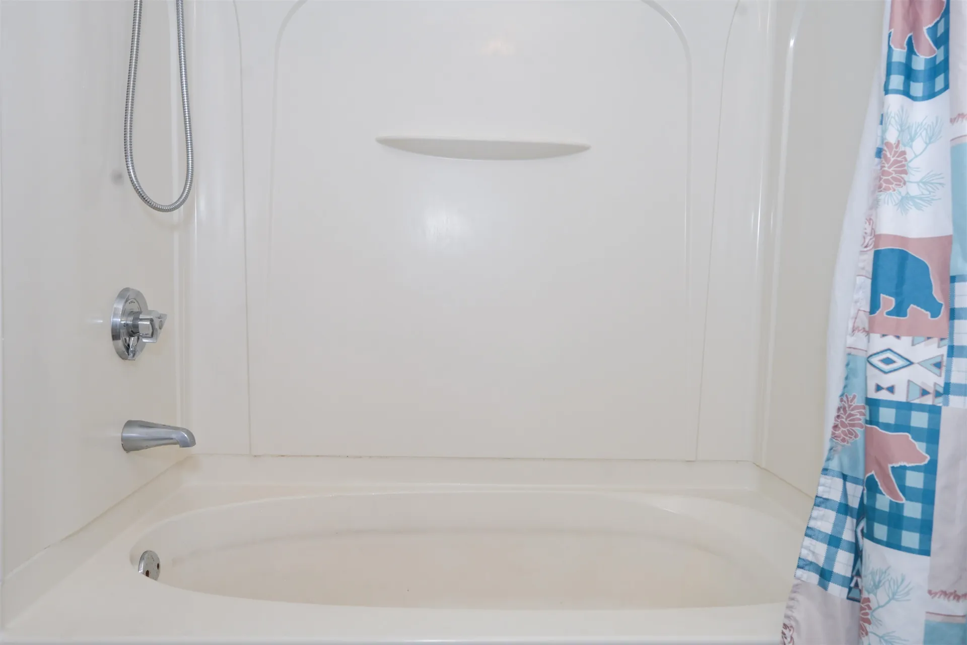 139 Main Street Laconia NH 03246