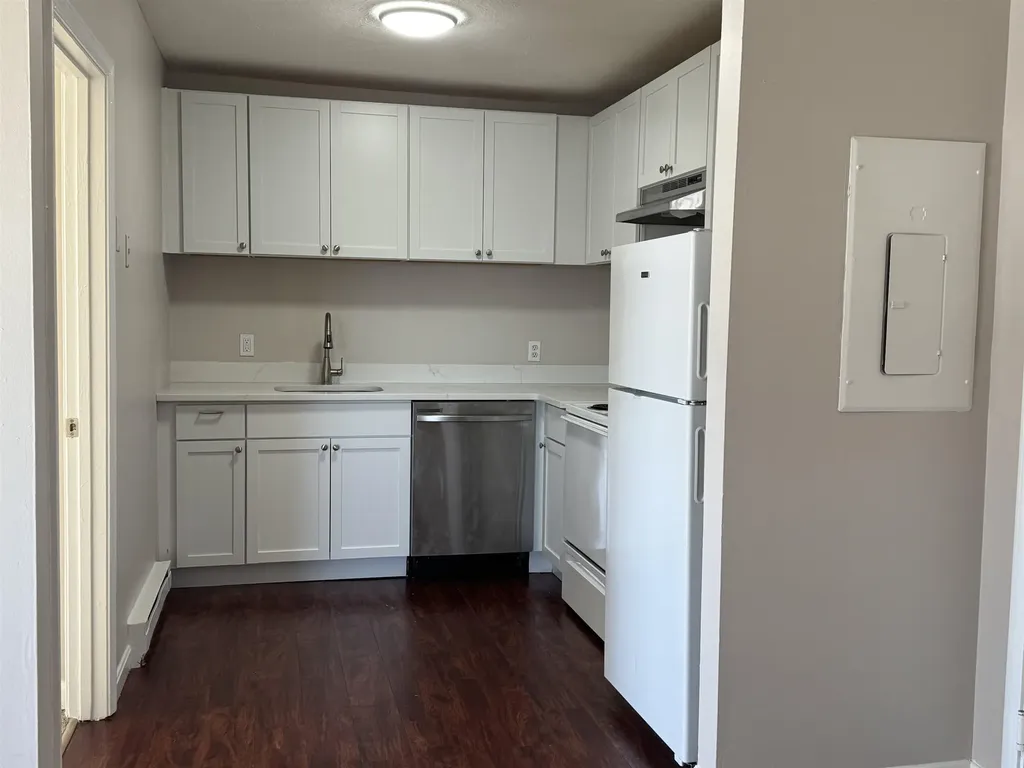 153 West Hancock Street Manchester NH 03102