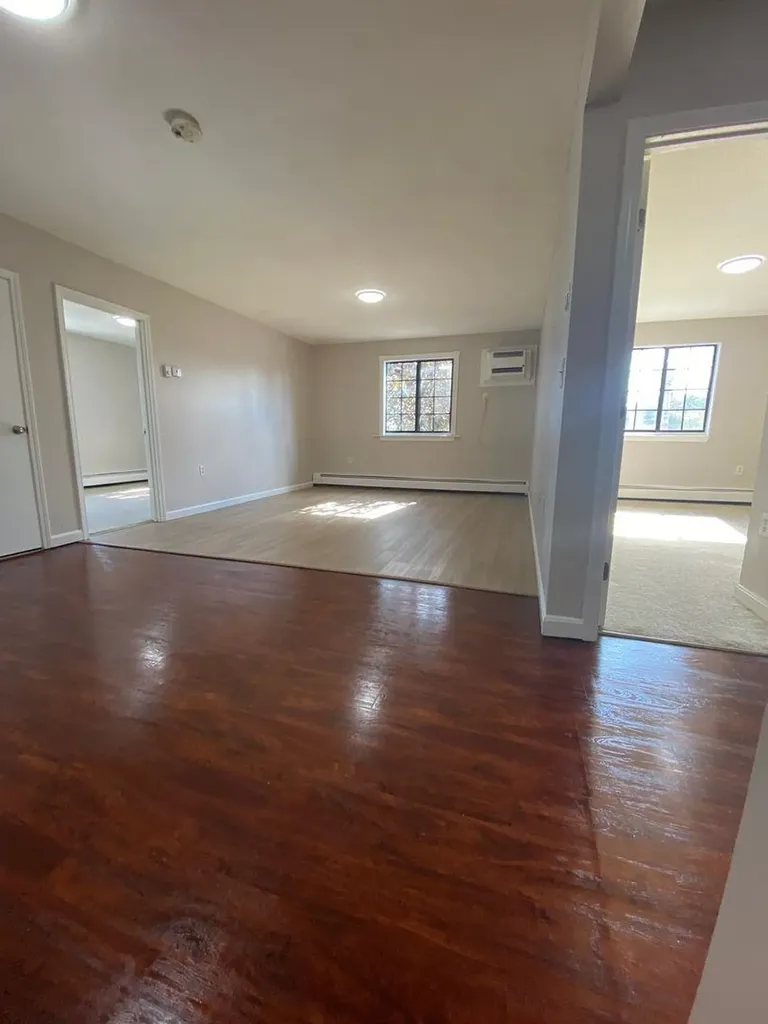 153 West Hancock Street Manchester NH 03102