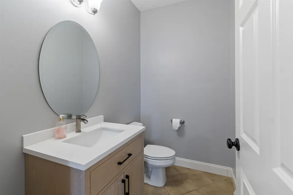 165 Day Lane Williston VT 05495